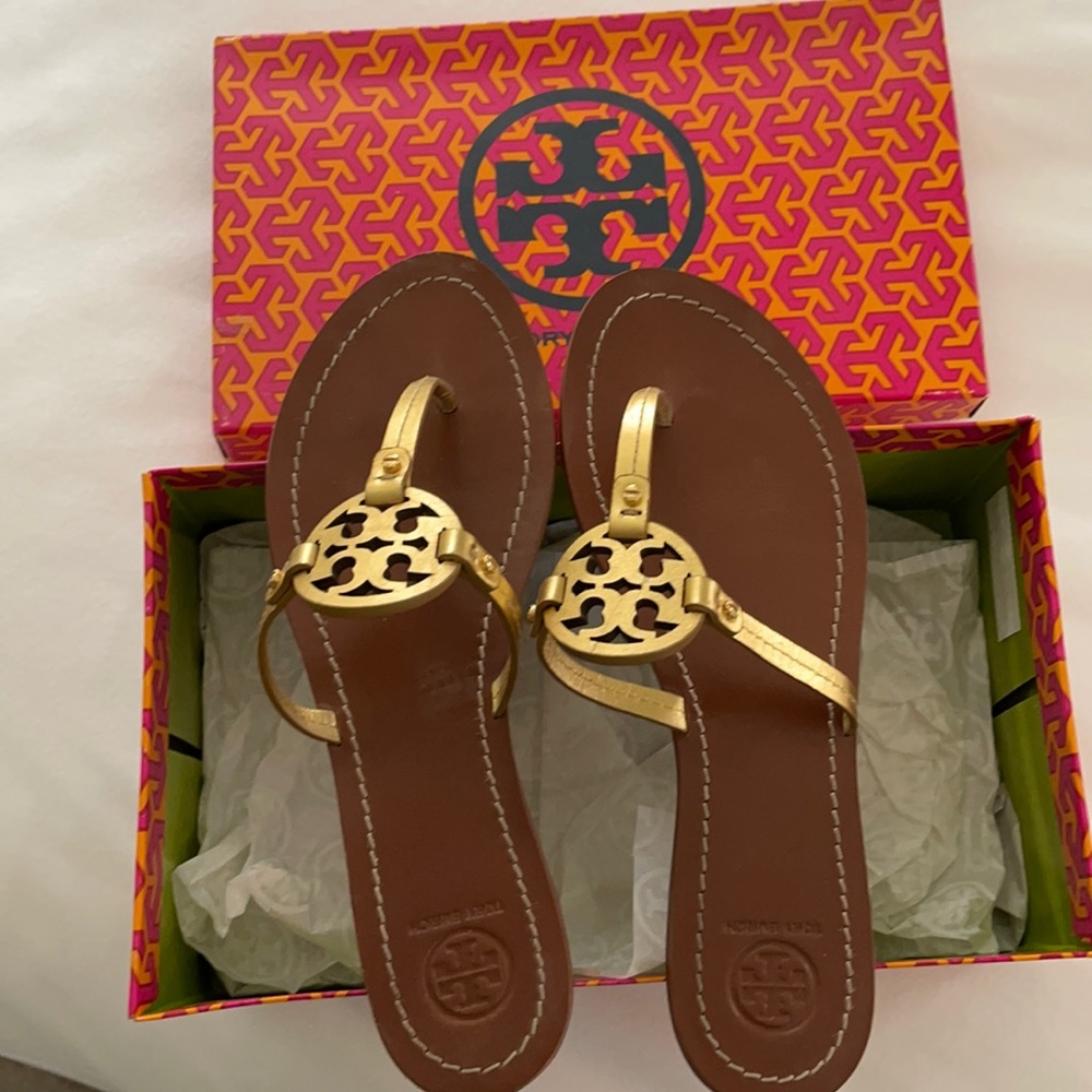 Like New Tory Burch Gabriel Flat Thong Sandal